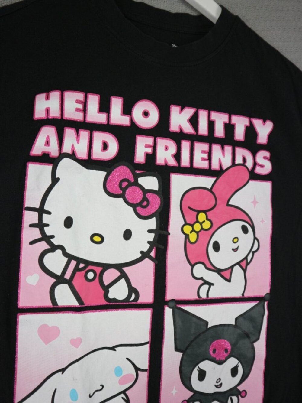 Hello Kitty and Friends Sanrio XS Black Tee Shirt My Melody Kuromi Cinnamoroll - Picture 4 of 9